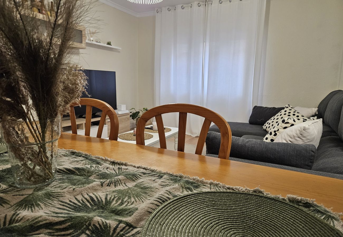 Apartment in Gijón - 1A112 ALQ TEMPORADA 3 dormitorios