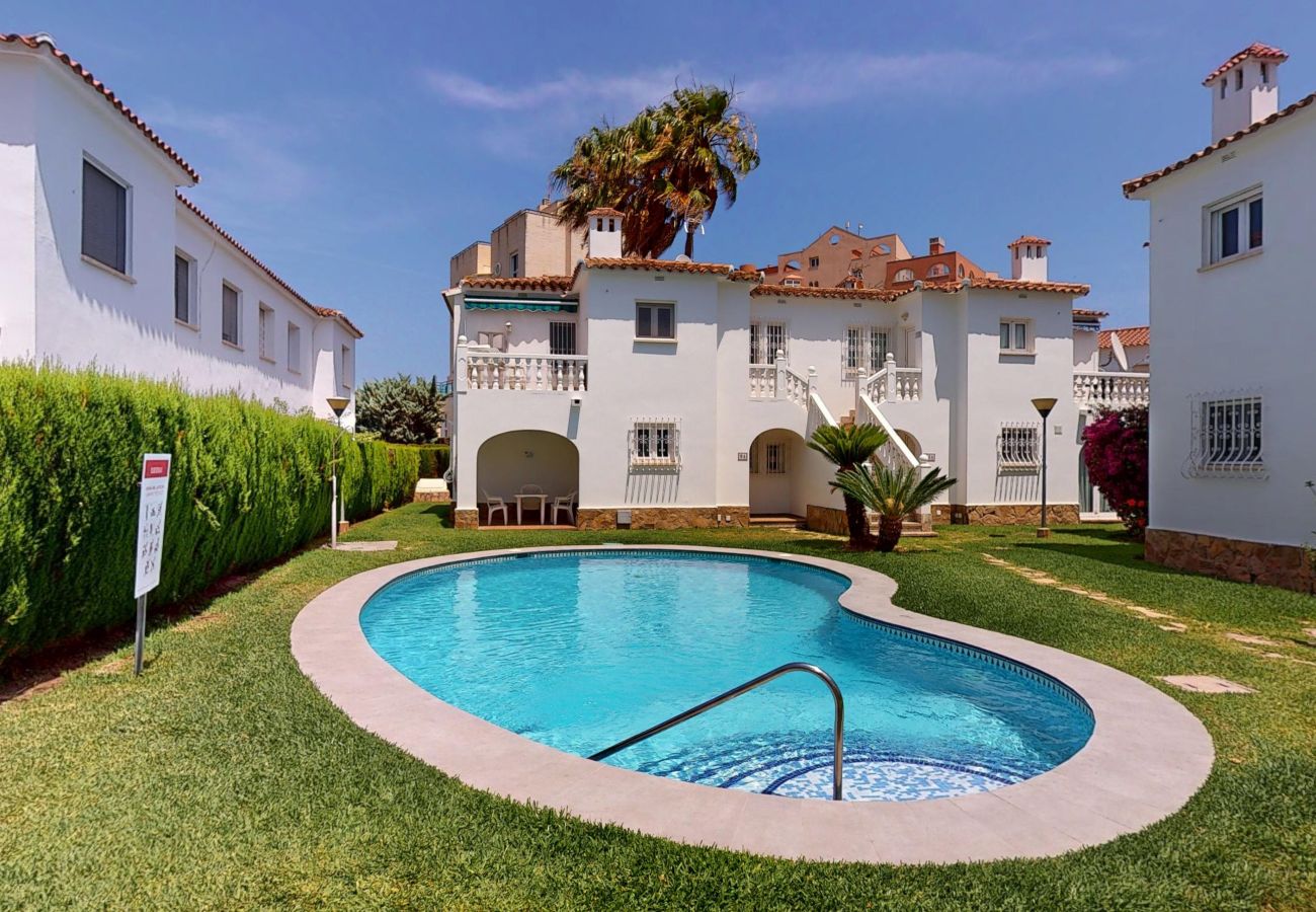 Apartment in Oliva - Club Sevilla I 18A