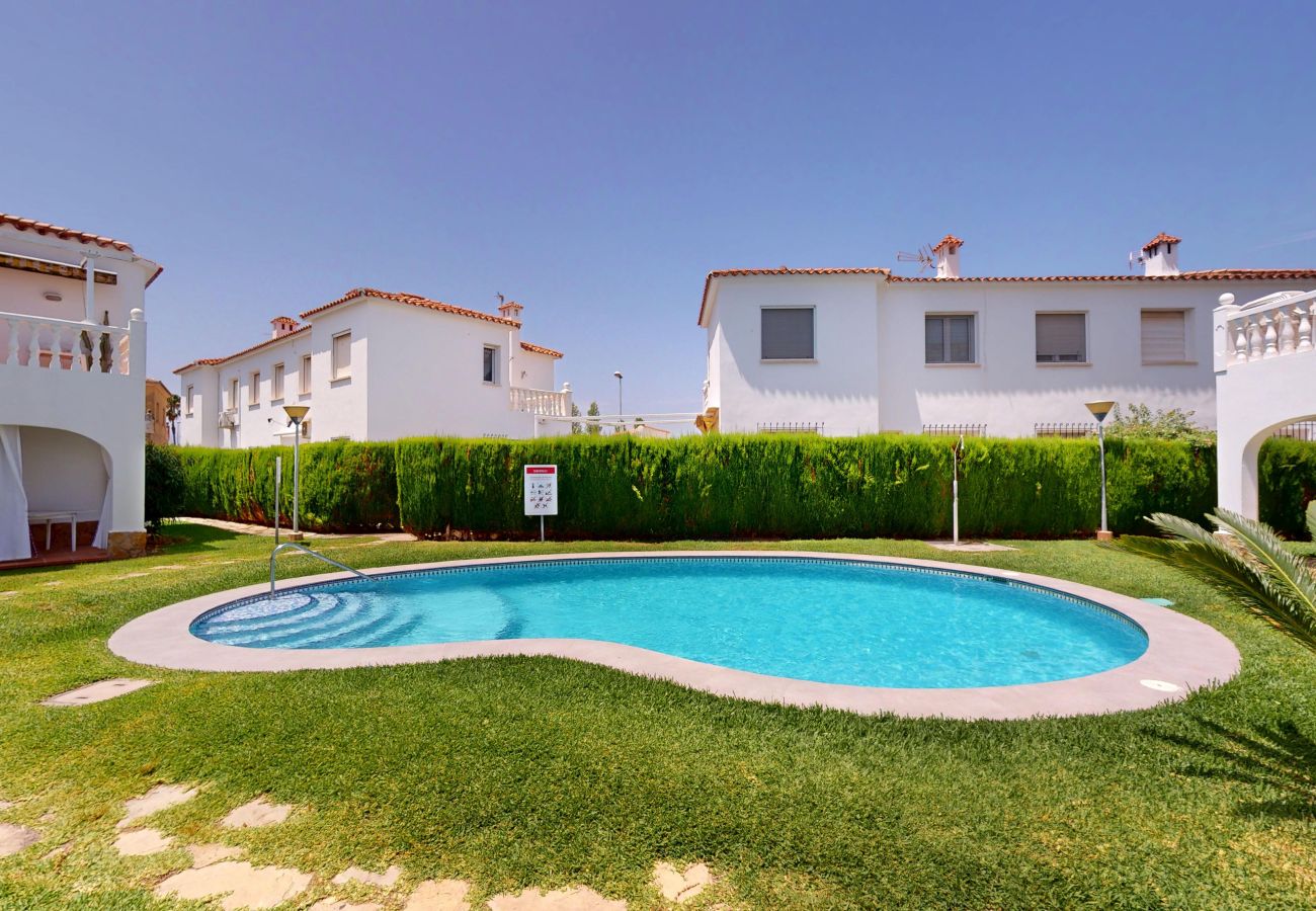 Apartment in Oliva - Club Sevilla I 18A