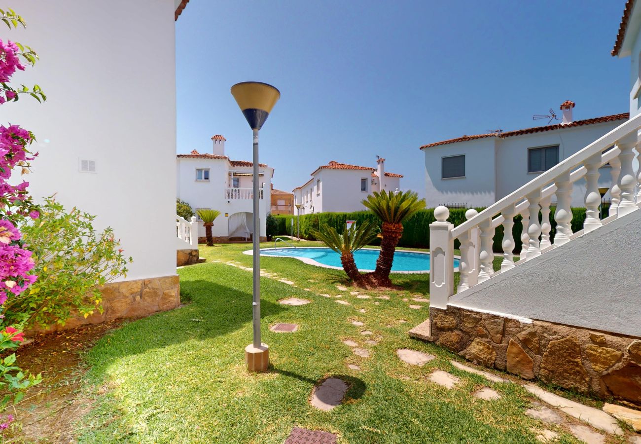 Apartment in Oliva - Club Sevilla I 18A