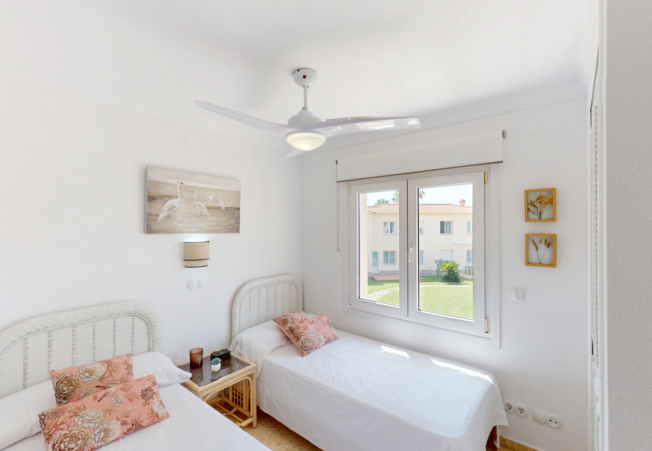 Apartment in Oliva - Club Sevilla II 2D