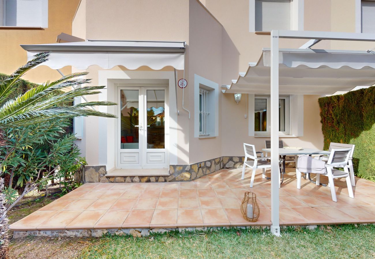 Bungalow in Oliva - Malibu Beach II 56C
