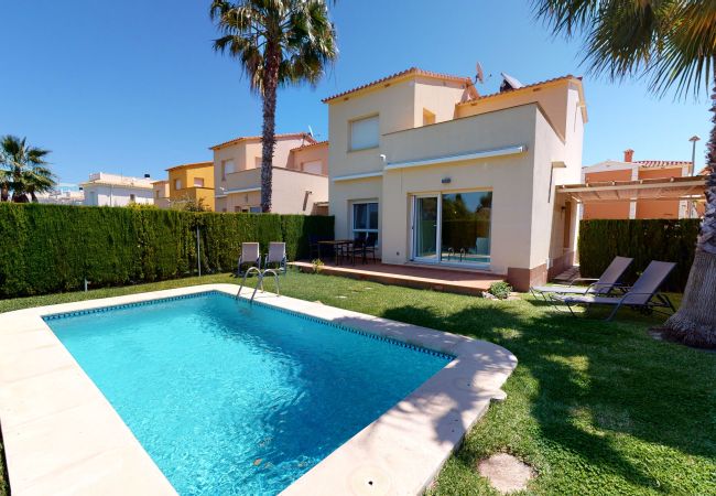 Villa/Dettached house in Oliva - Villa TEE14