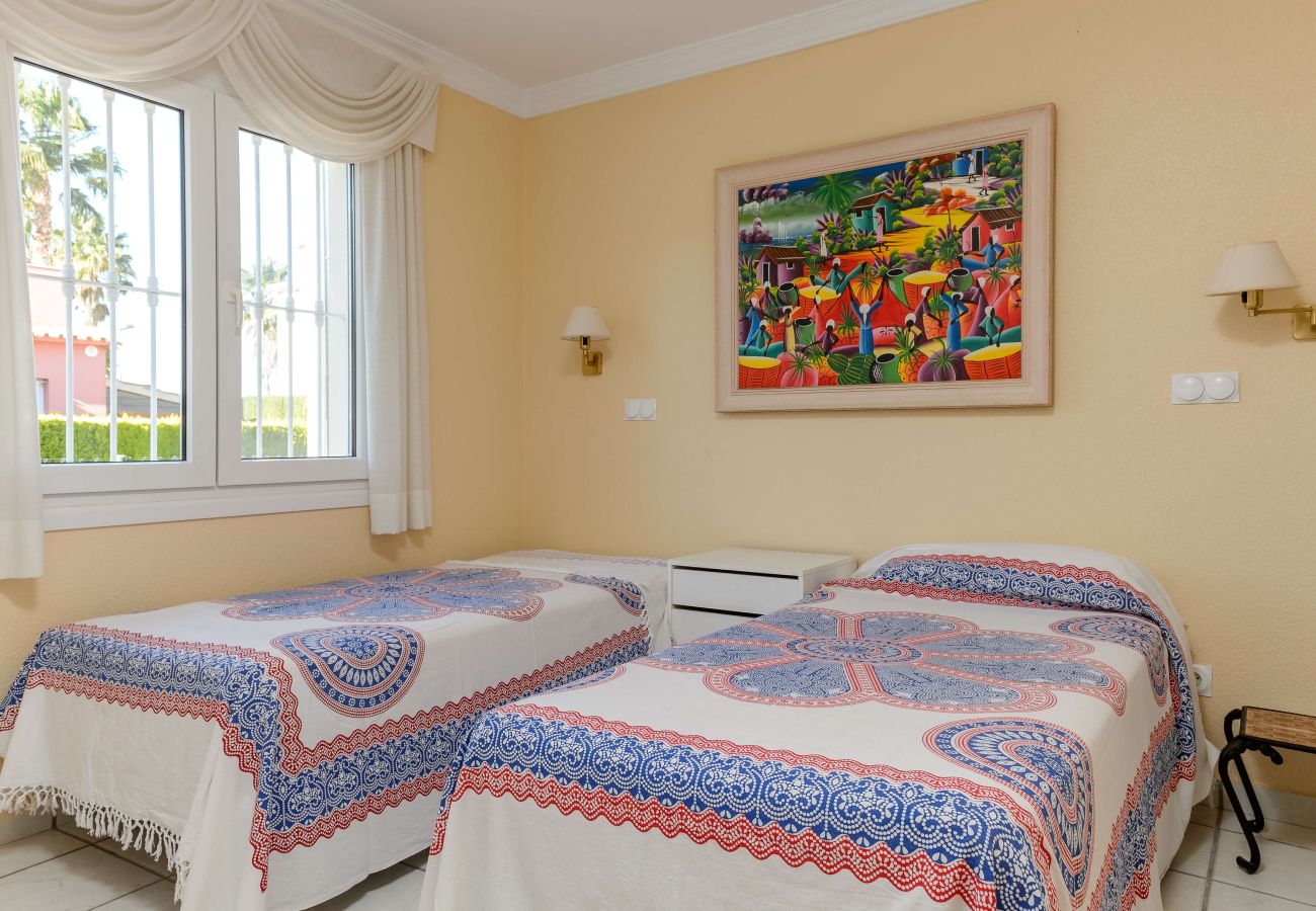Villa in Oliva - Villa Picasso 14K