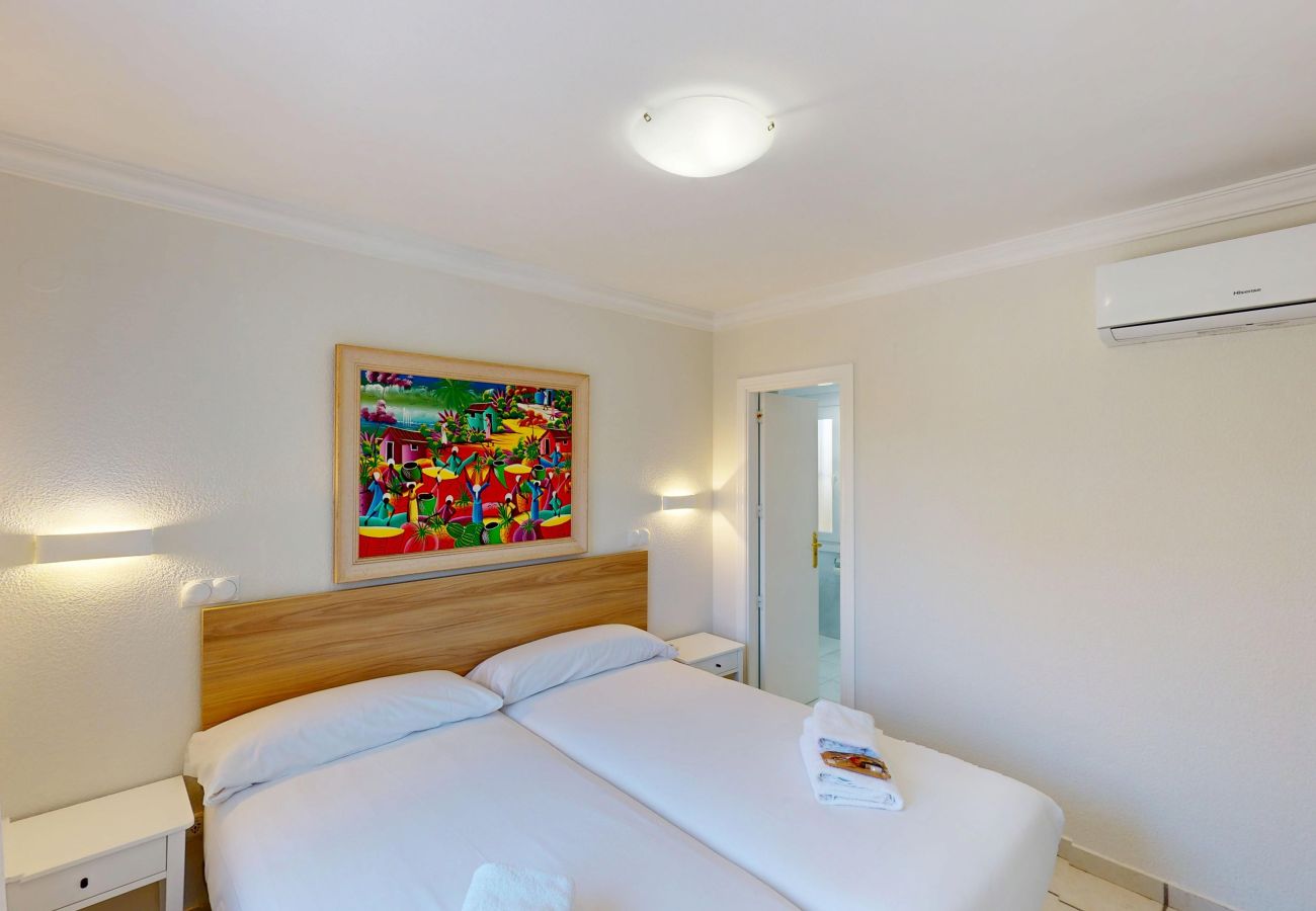 Villa in Oliva - Villa Picasso 14K