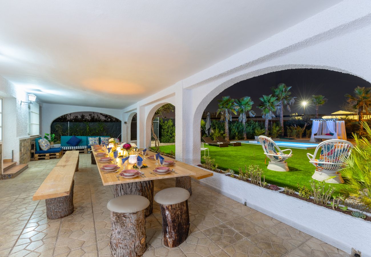 Holiday accommodation in Alicante with private pool