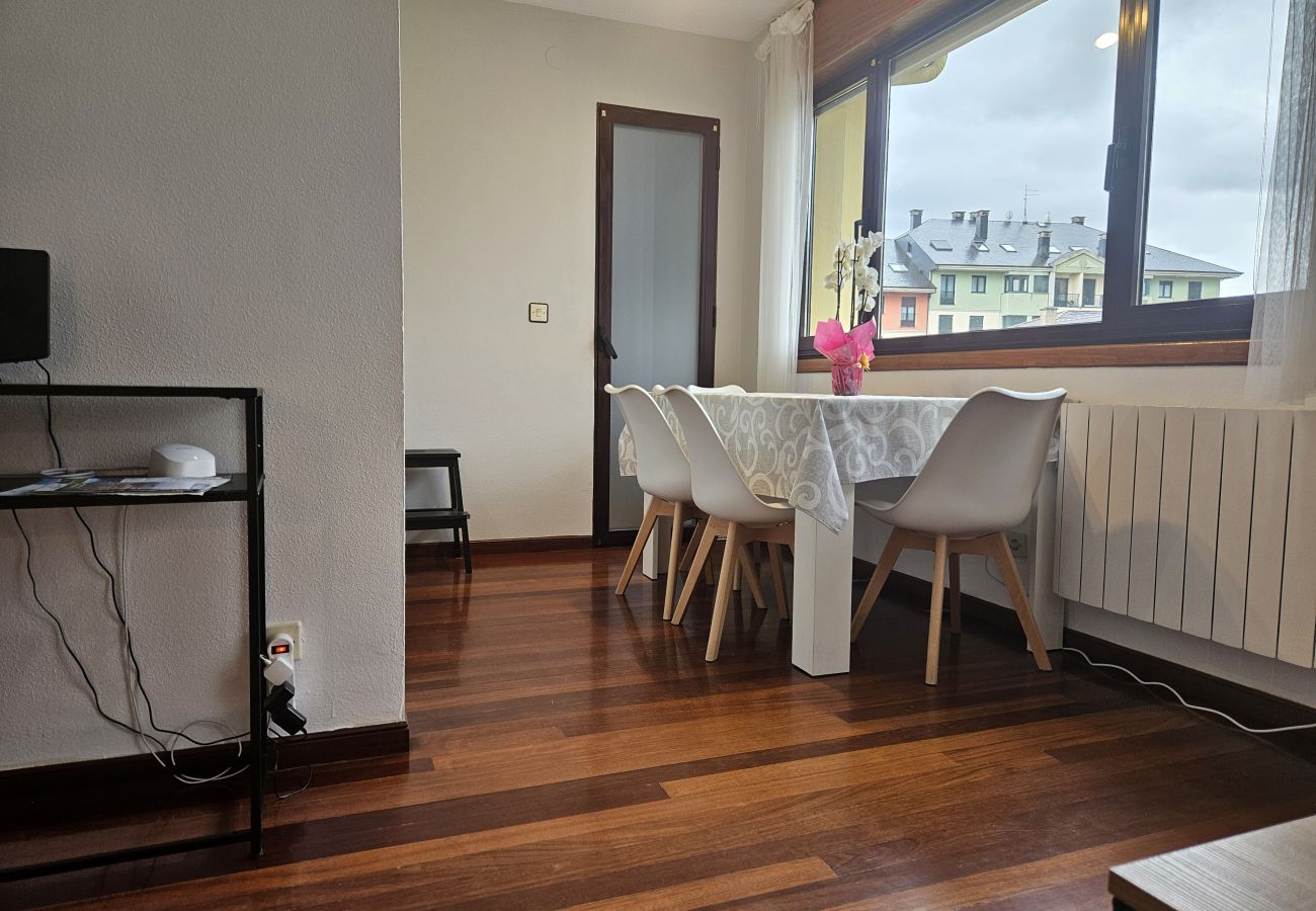 Apartment in Navia - 31A01 Apartamento Ría Navia El Espín