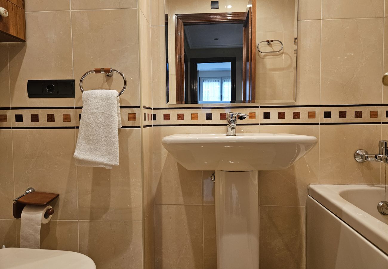 Apartment in Gijón - 1A122 El Raitán