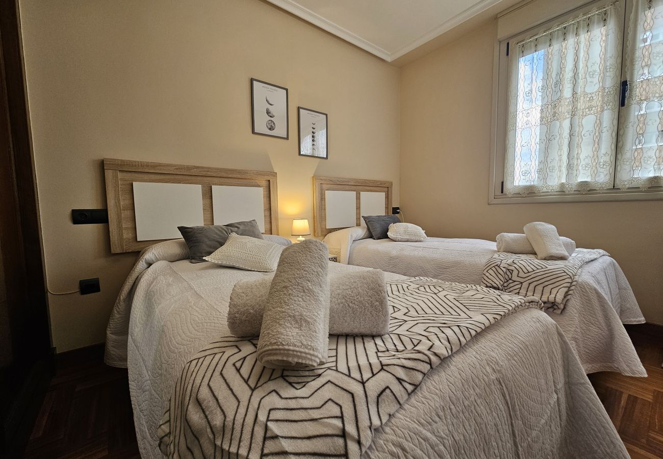 Apartment in Gijón - 1A122 El Raitán
