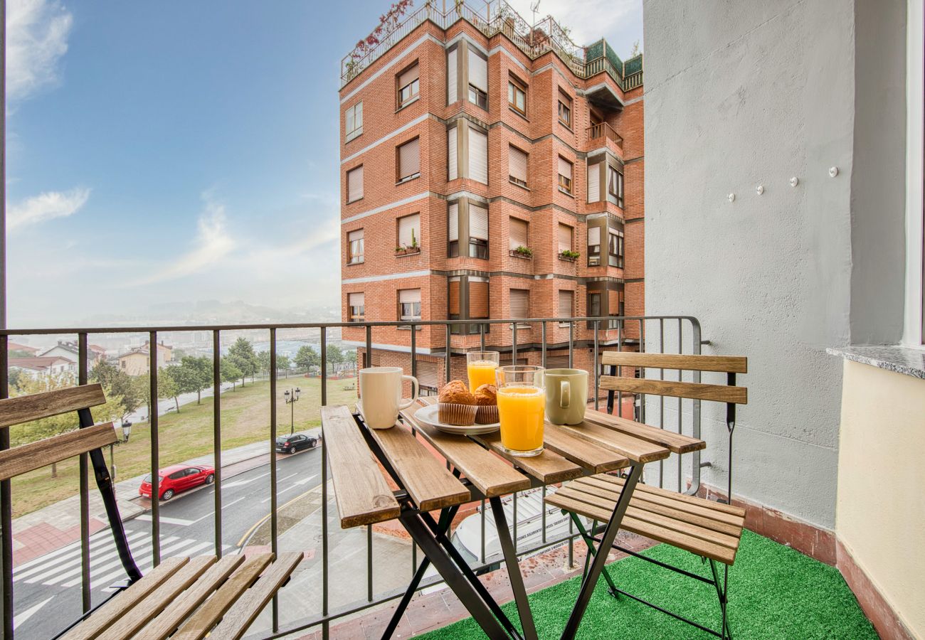 Apartment in Oviedo - 642A Apartamento con vistas y 3 baños