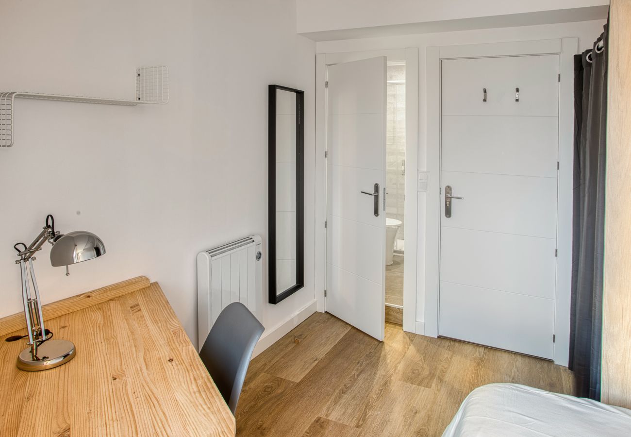 Apartment in Oviedo - 642A Apartamento con vistas y 3 baños