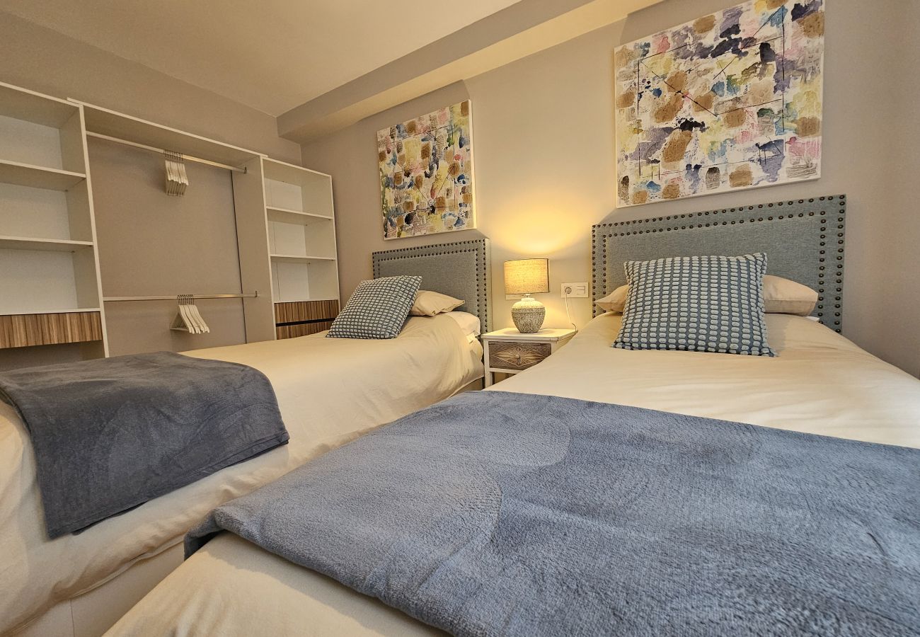 Apartment in Gijón - 1A126 ALQ TEMPORADA  centrico en Gijon