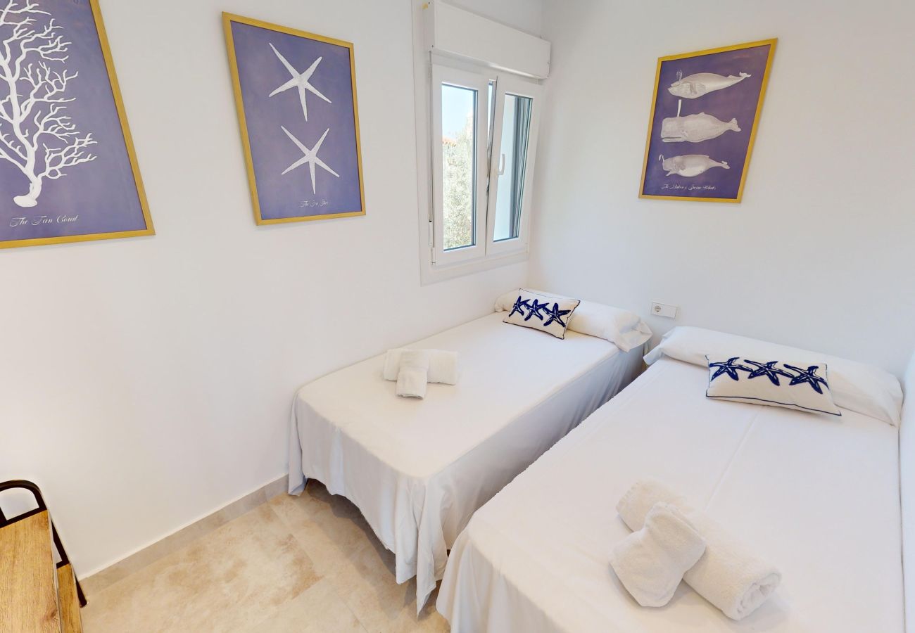 Apartment in Oliva - Renoir 10-1D