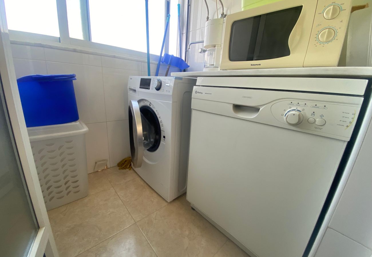 Apartment in Playa Xeraco - Delfines III bl.III esc.3 1º pta.4