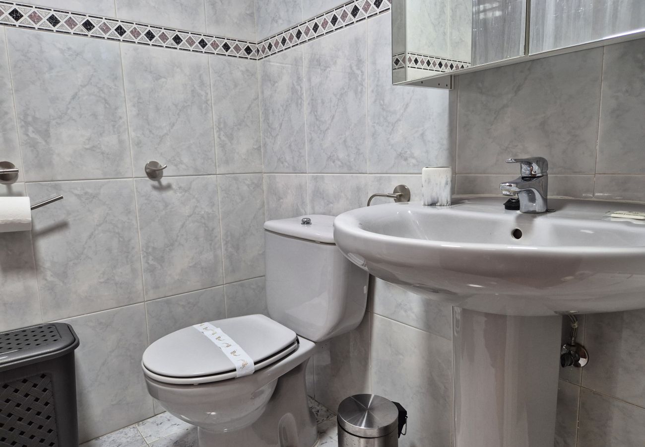 Apartment in Santoña - C05A02 Apartamento en la playa con piscina