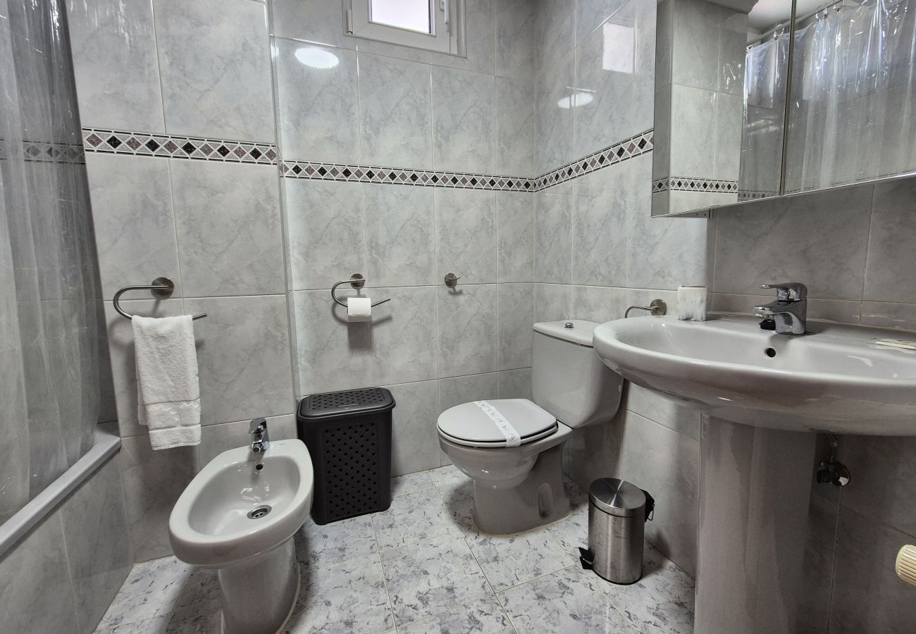 Apartment in Santoña - C05A02 Apartamento en la playa con piscina