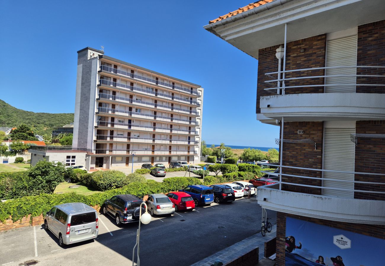 Apartment in Santoña - C05A02 Apartamento en la playa con piscina