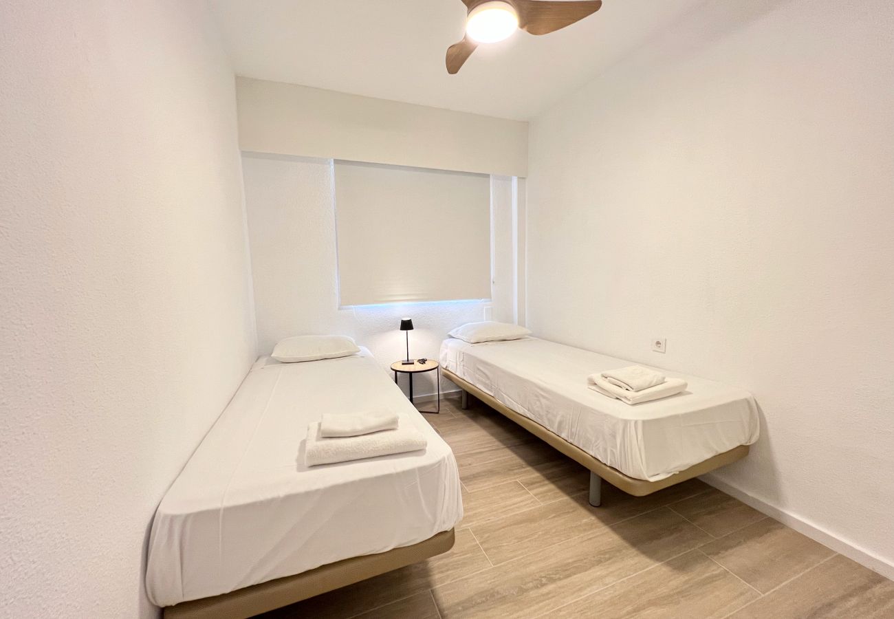 Apartment in Calpe / Calp - Alq 304 Apolo 4 Apartment 