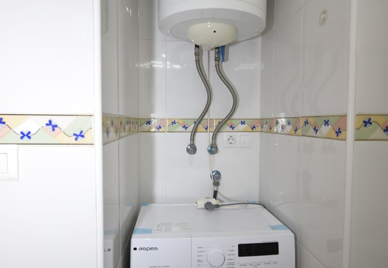 Apartment in Benidorm - DONA 2  10-5
