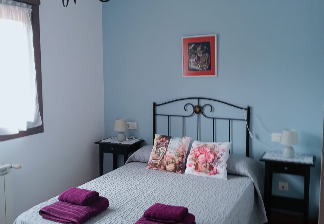 House in Ribadesella - 13A05 La Casina en Sebreño