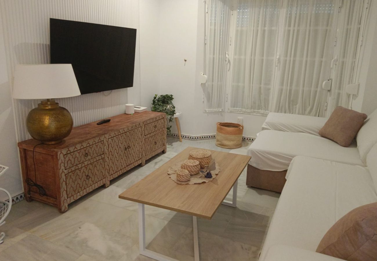 Cottage in Chiclana de la Frontera - R103 Chalet Zalamea