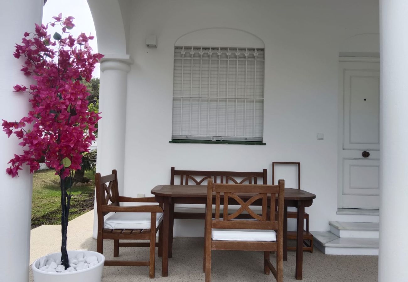 Cottage in Chiclana de la Frontera - R103 Chalet Zalamea