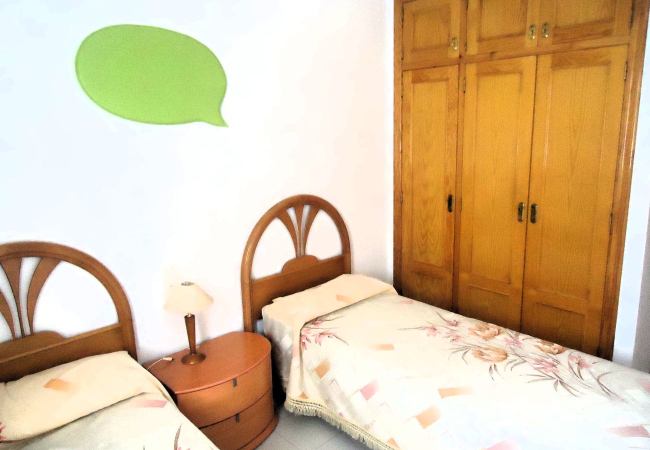 Apartment in Peñiscola - La Cova 6 pax. Playavacaciones