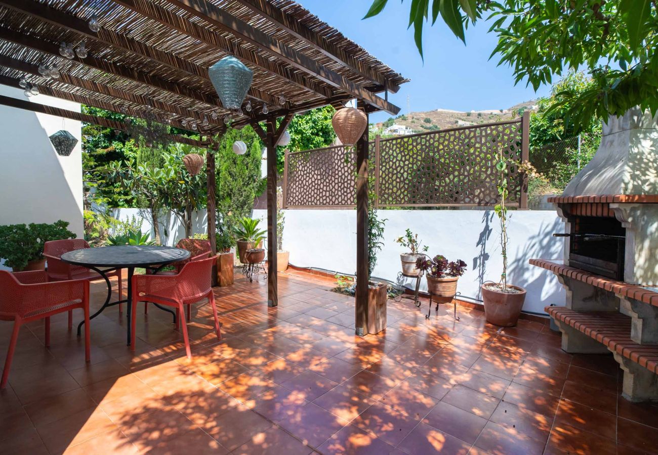 Villa in Torrox Costa - Villa Calidum: Private Pool Villa in Nerja