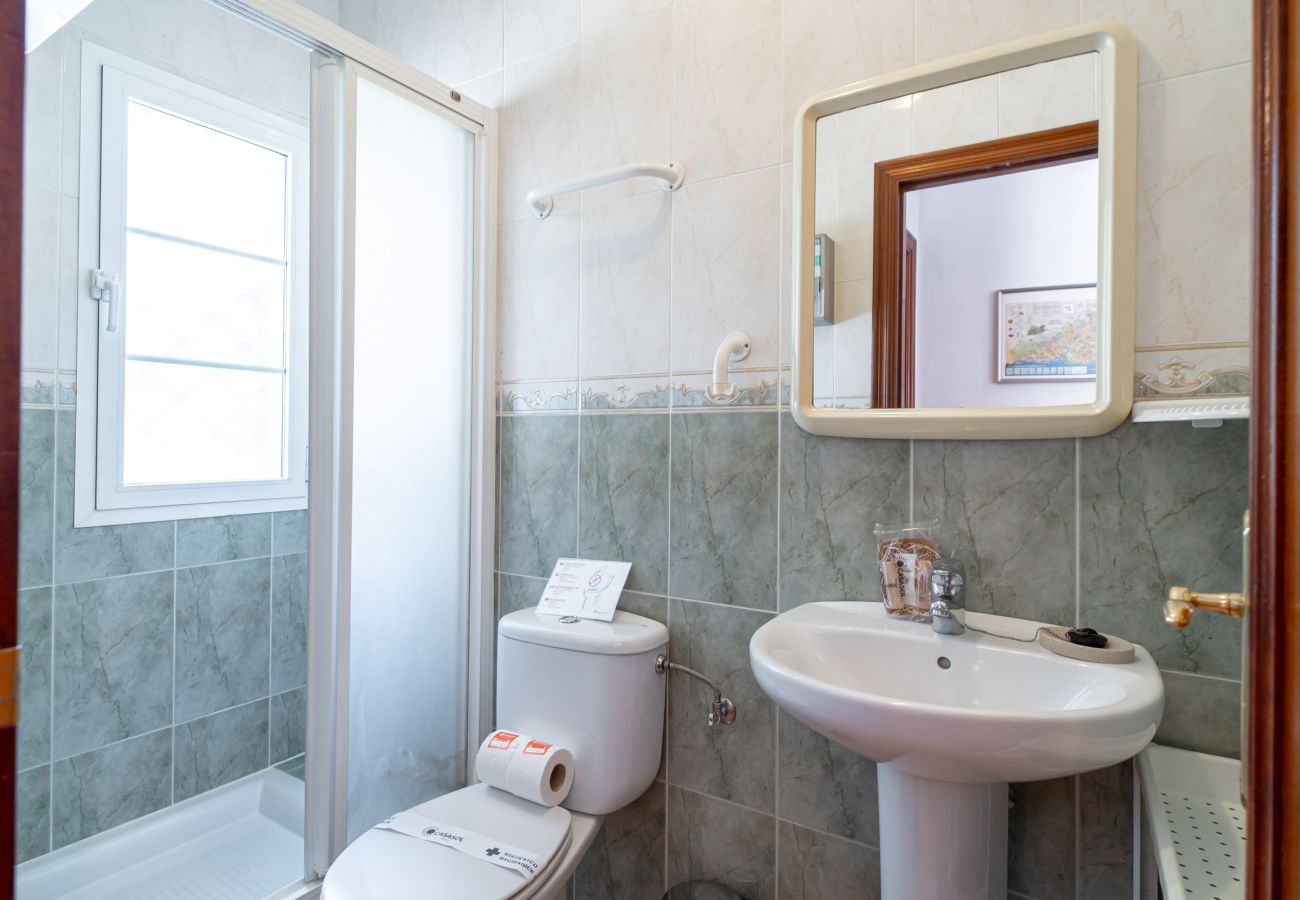 Villa in Torrox Costa - Villa Calidum: Private Pool Villa in Nerja