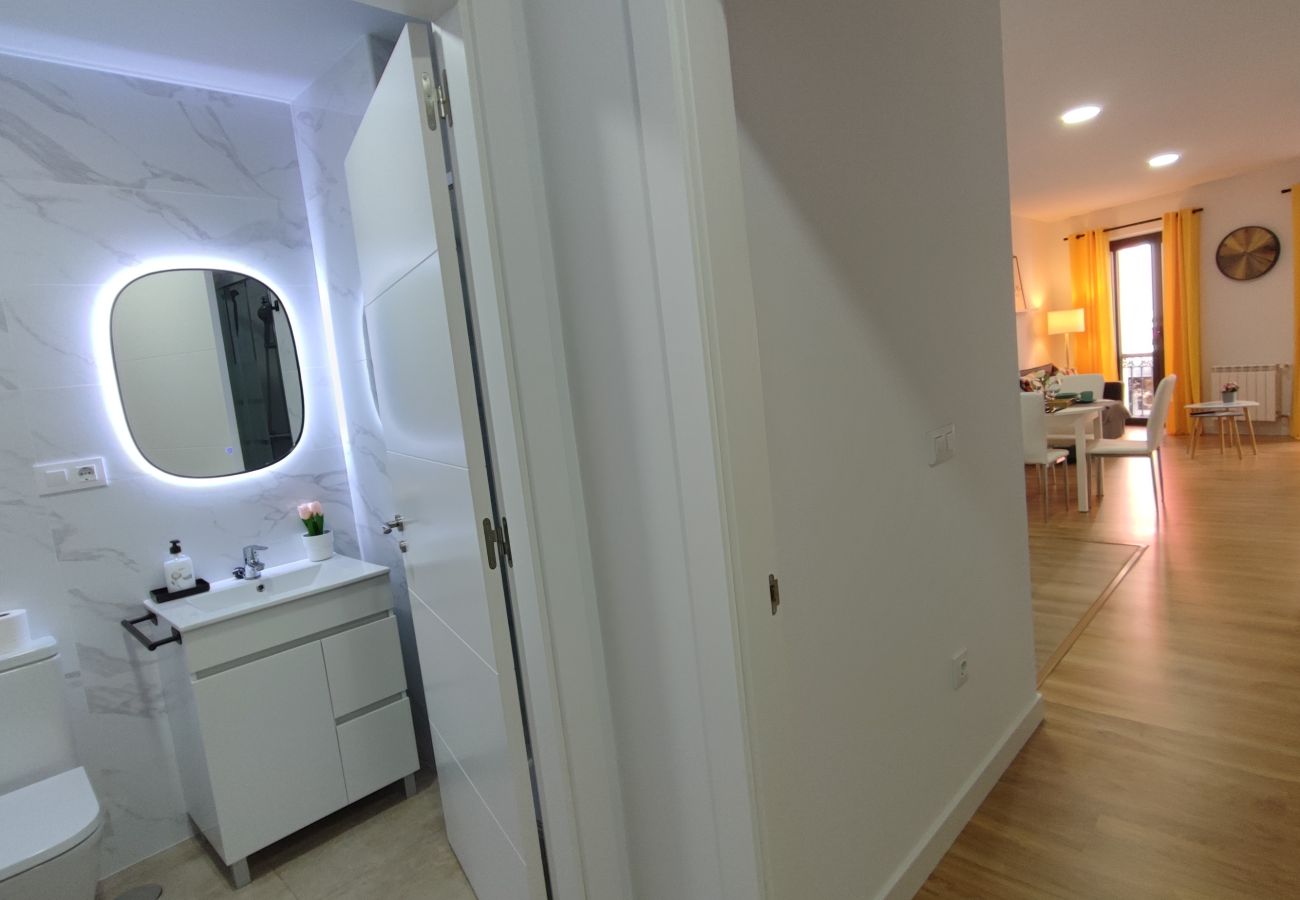 Apartment in Oviedo - 644A2 Apartamentos Aptio