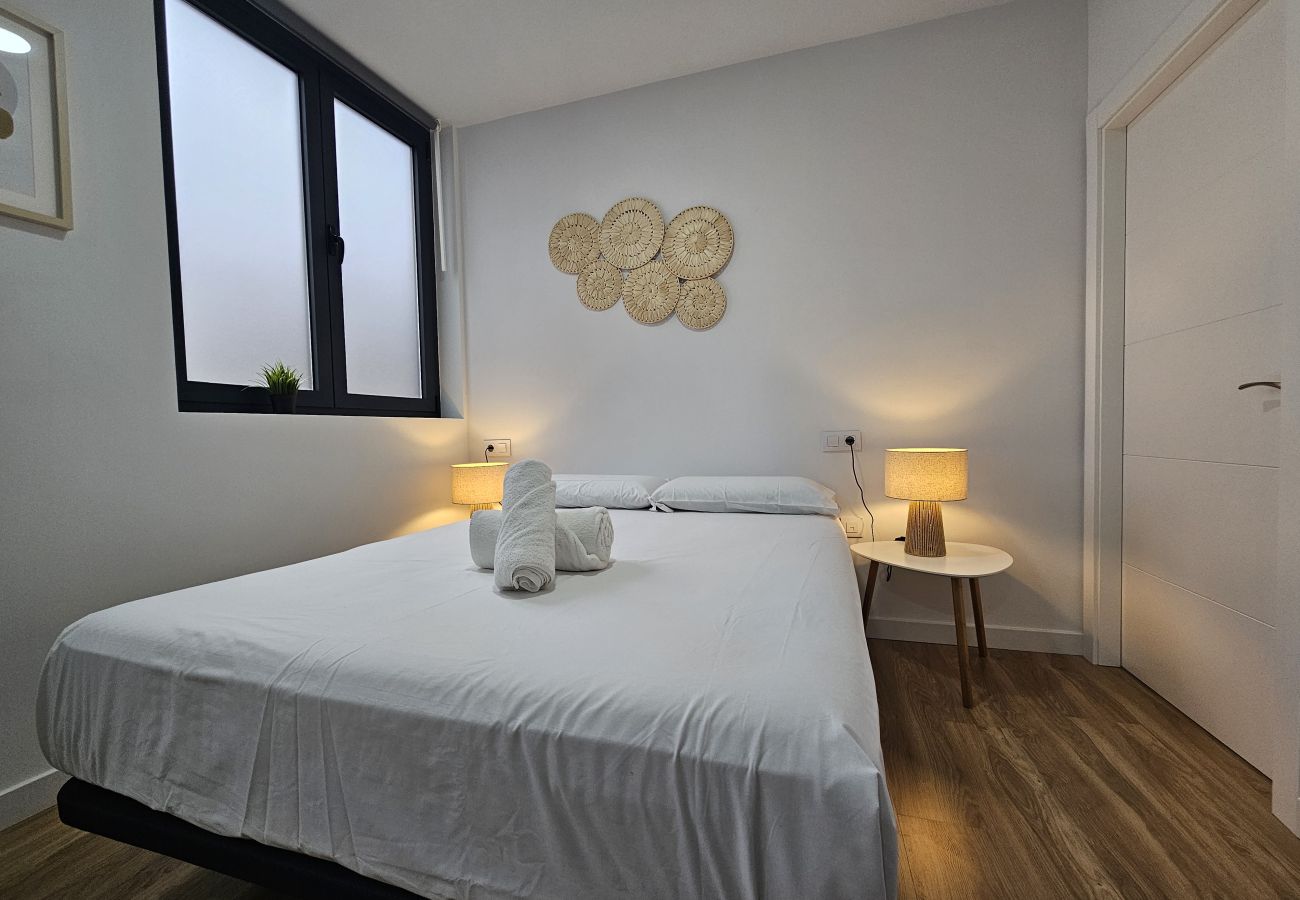 Apartment in Oviedo - 644A4 Aptos Aptio Estudio 2p