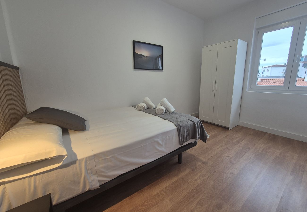 Apartment in Oviedo - 648D2 Apartamentos Mareval