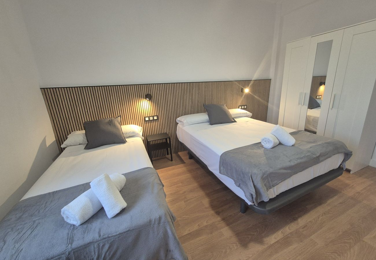 Apartment in Oviedo - 648D2 Apartamentos Mareval