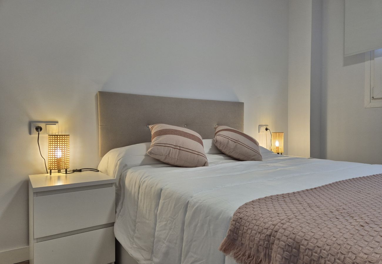 Apartment in Oviedo - 650A Apartamento moderno, acogedor y con garaje