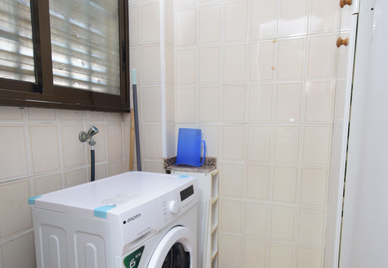 Apartment in Benidorm - LOS GEMELOS 15E