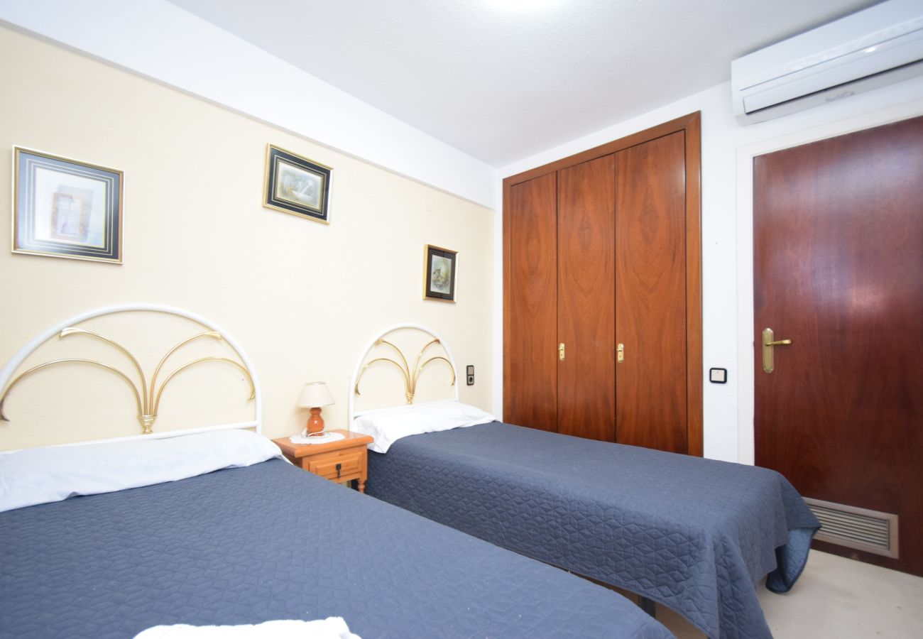 Apartment in Benidorm - LOS GEMELOS 15E