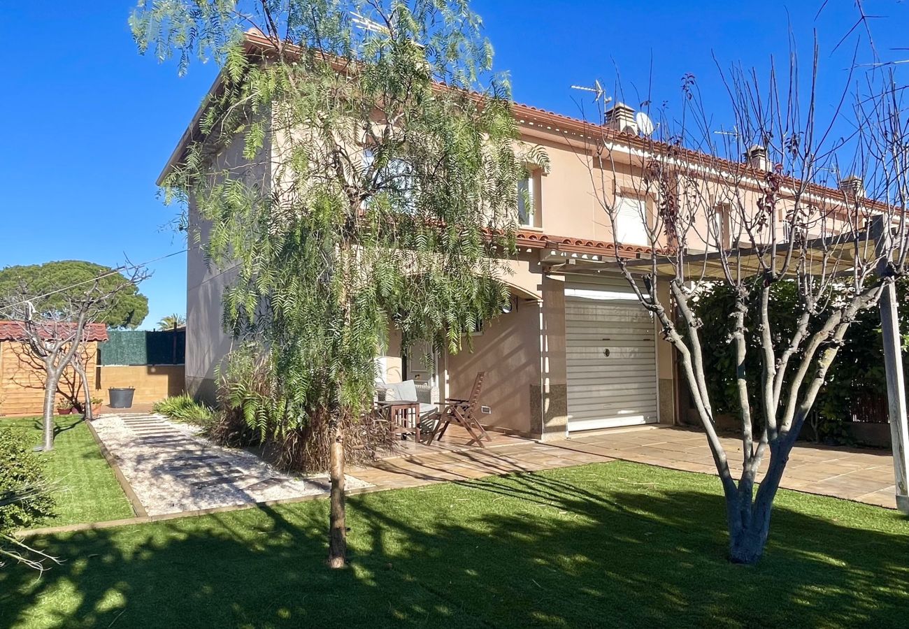 Townhouse in L'Escala - RAMBLA MALLOLS 9 CASA LIA