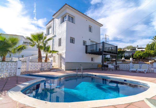 Villa/Dettached house in Nerja - Villa Mauri Private Pool by Casasol