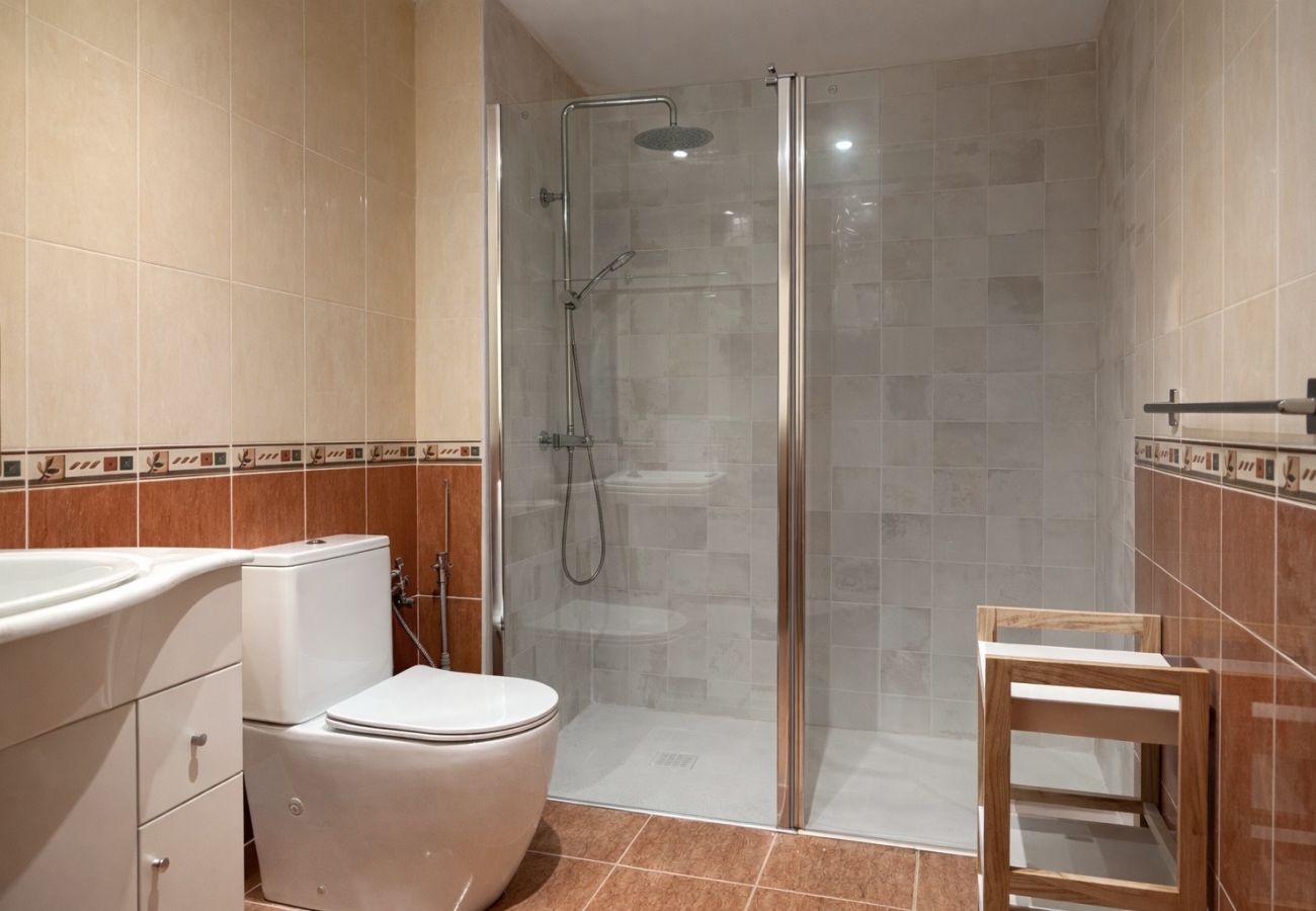 Apartment in Alcocebre / Alcossebre - Oasis Mediterraneo - Pet Friendly , Wifi y A/A