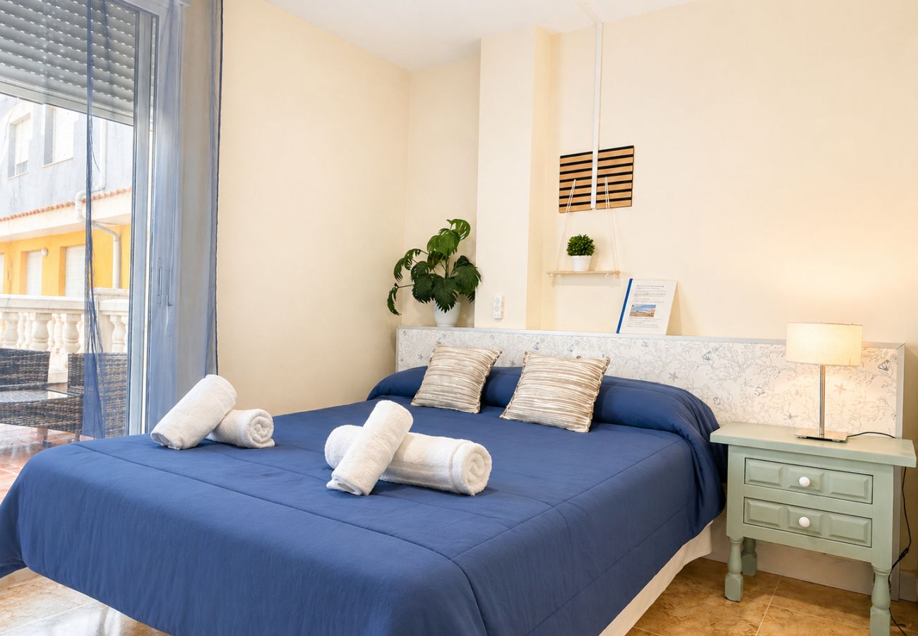 Apartment in Alcocebre / Alcossebre - Oasis Mediterraneo - Pet Friendly , Wifi y A/A