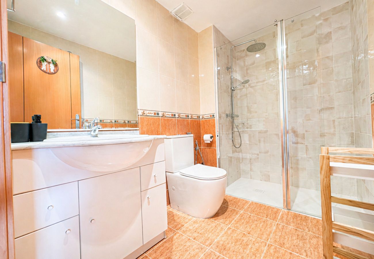 Apartment in Alcocebre / Alcossebre - Oasis Mediterraneo - Pet Friendly , Wifi y A/A