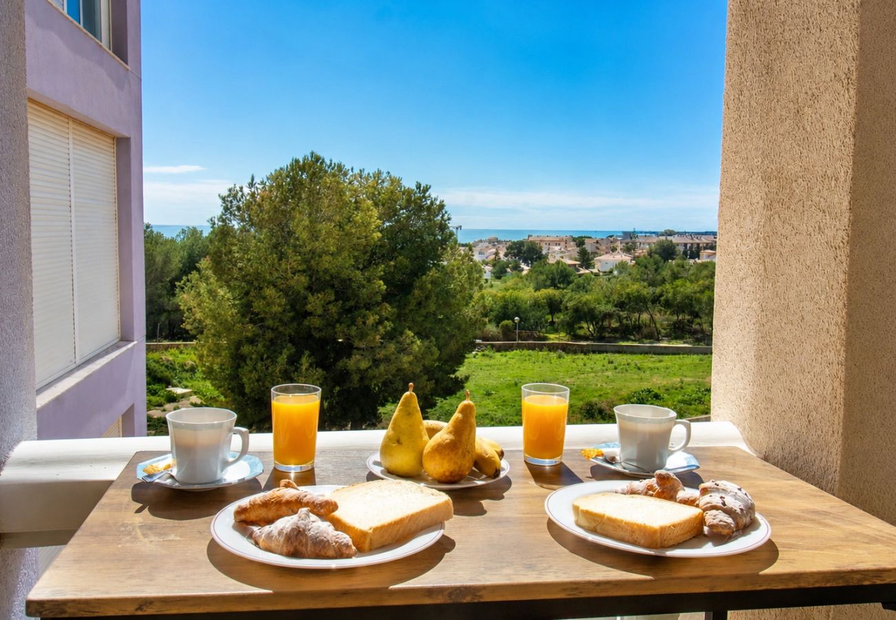 Apartment in Alcocebre / Alcossebre - Oasis Mediterraneo - Pet Friendly , Wifi y A/A