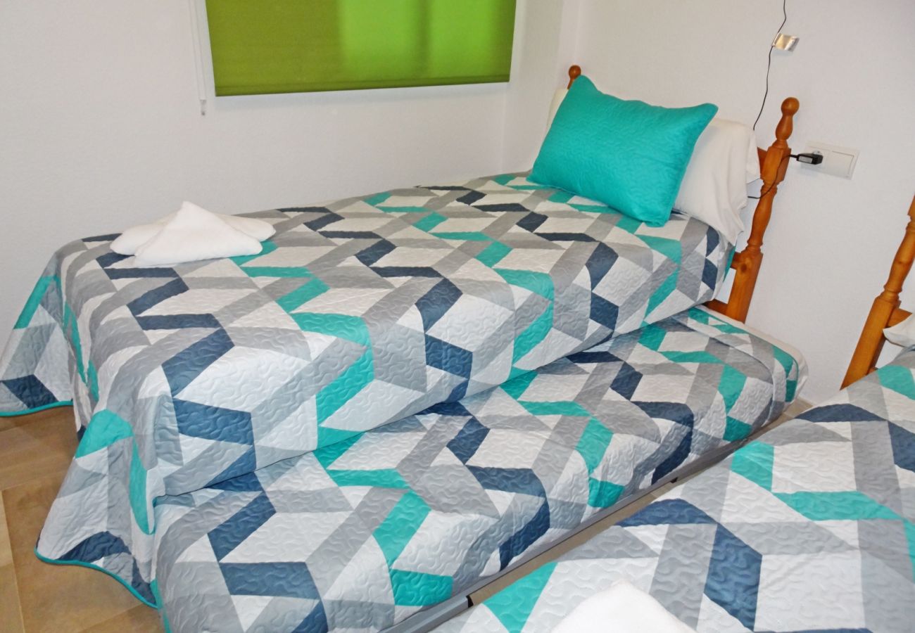 Apartment in Gandía - AIGUA BLAVA 1ª - 4º - 8ª