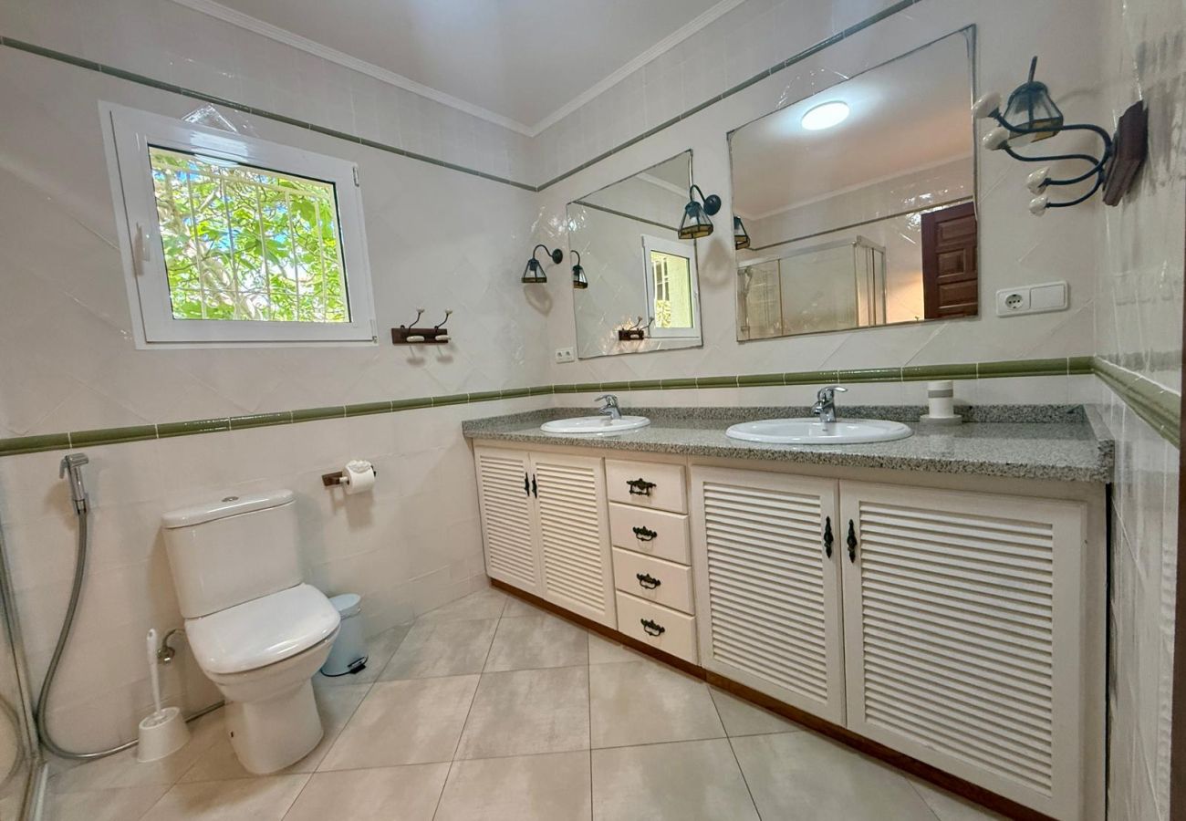 Villa in Calpe / Calp - AT060 VILLA ORTENBACH