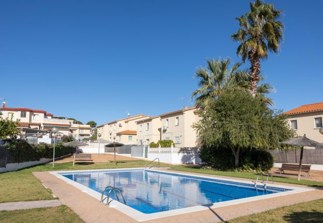 Villa/Dettached house in Creixell - Golden Coast Retreat by Fidalsa