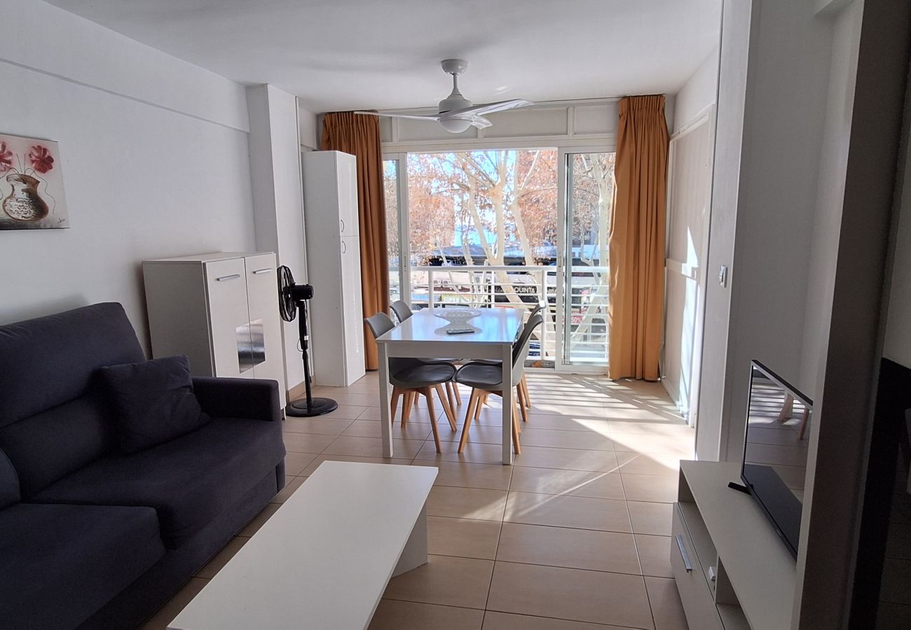 Studio in Benidorm - CABALLOS 2D (ESTUDIO)