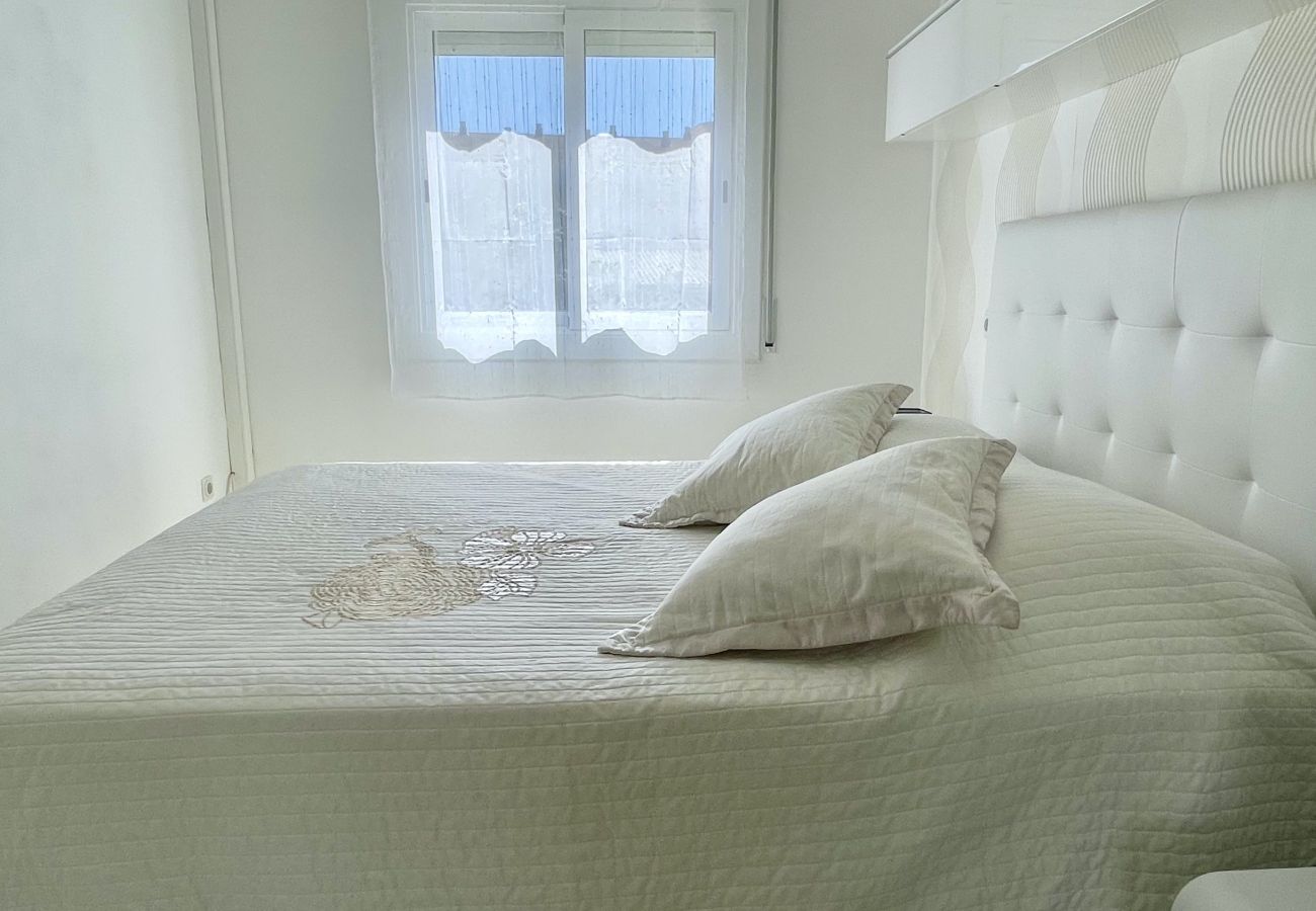 Apartment in Estartit - CANIGO C3