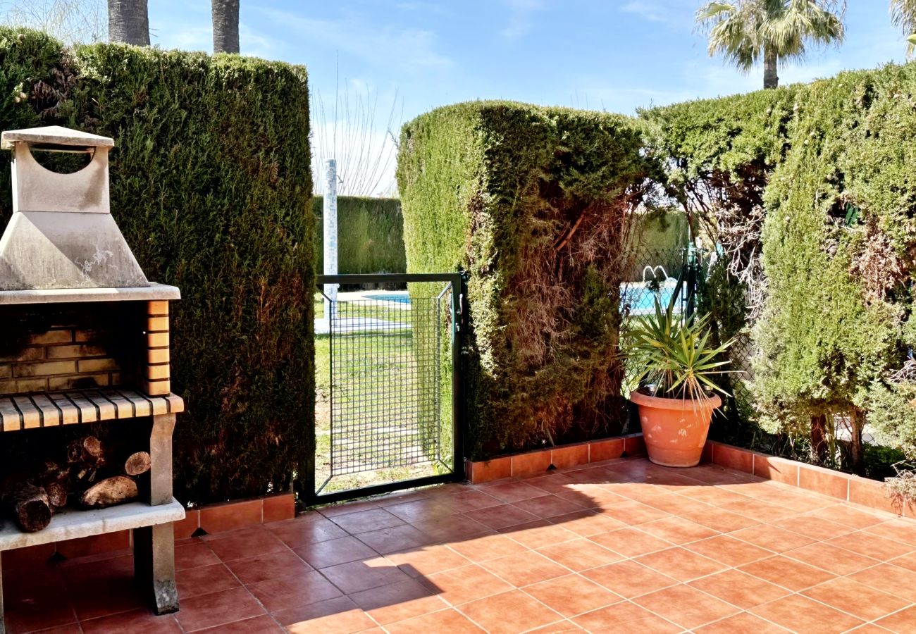 Bungalow in Daimus - LOS SAUCES 18