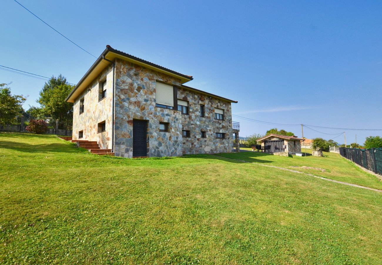 House in Villaviciosa - 210A Casa Linares Amplia casa en Villaviciosa House in Villaviciosa - 210A Casa Linares Amplia casa en Villaviciosa