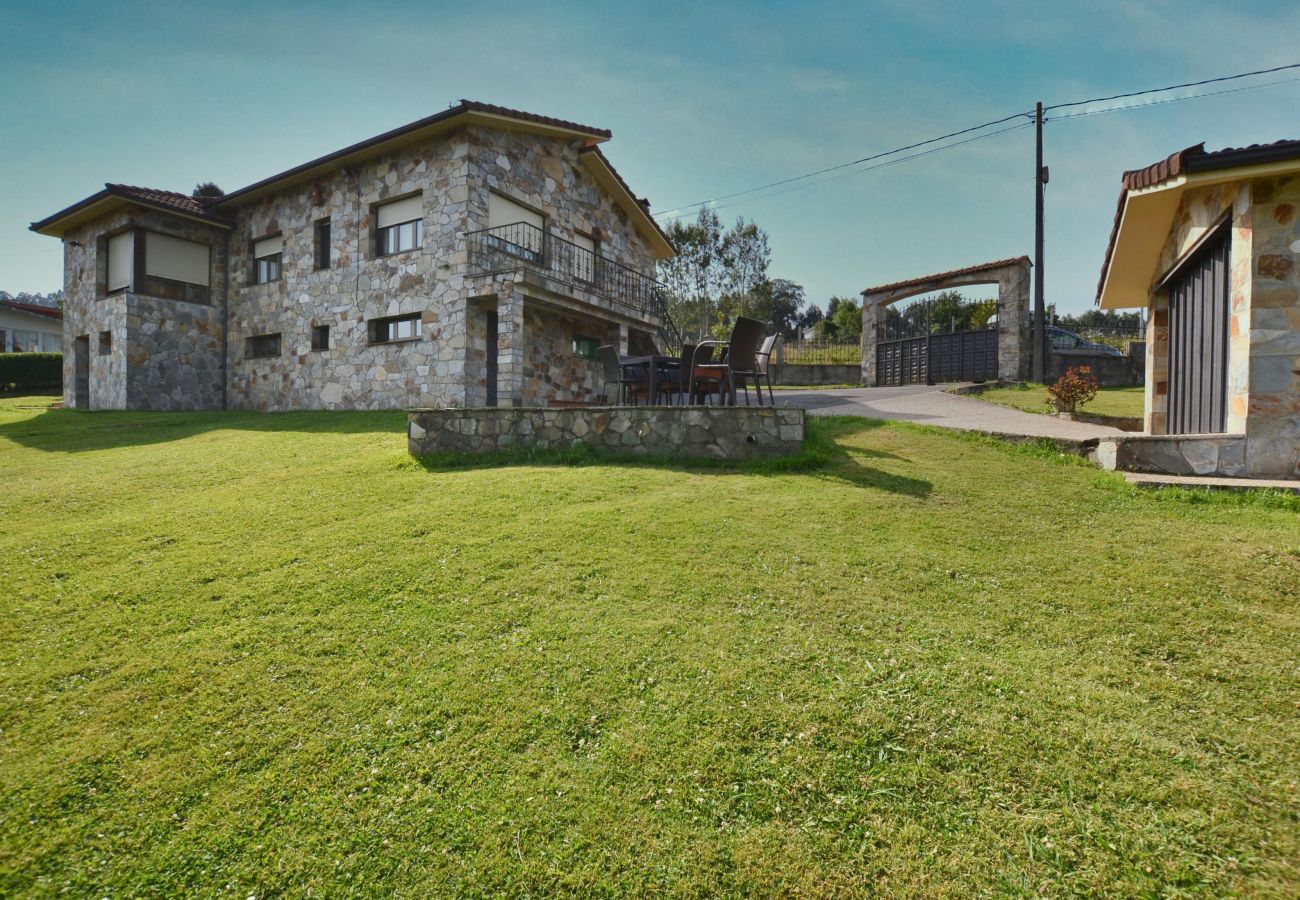 House in Villaviciosa - 210A Casa Linares Amplia casa en Villaviciosa House in Villaviciosa - 210A Casa Linares Amplia casa en Villaviciosa